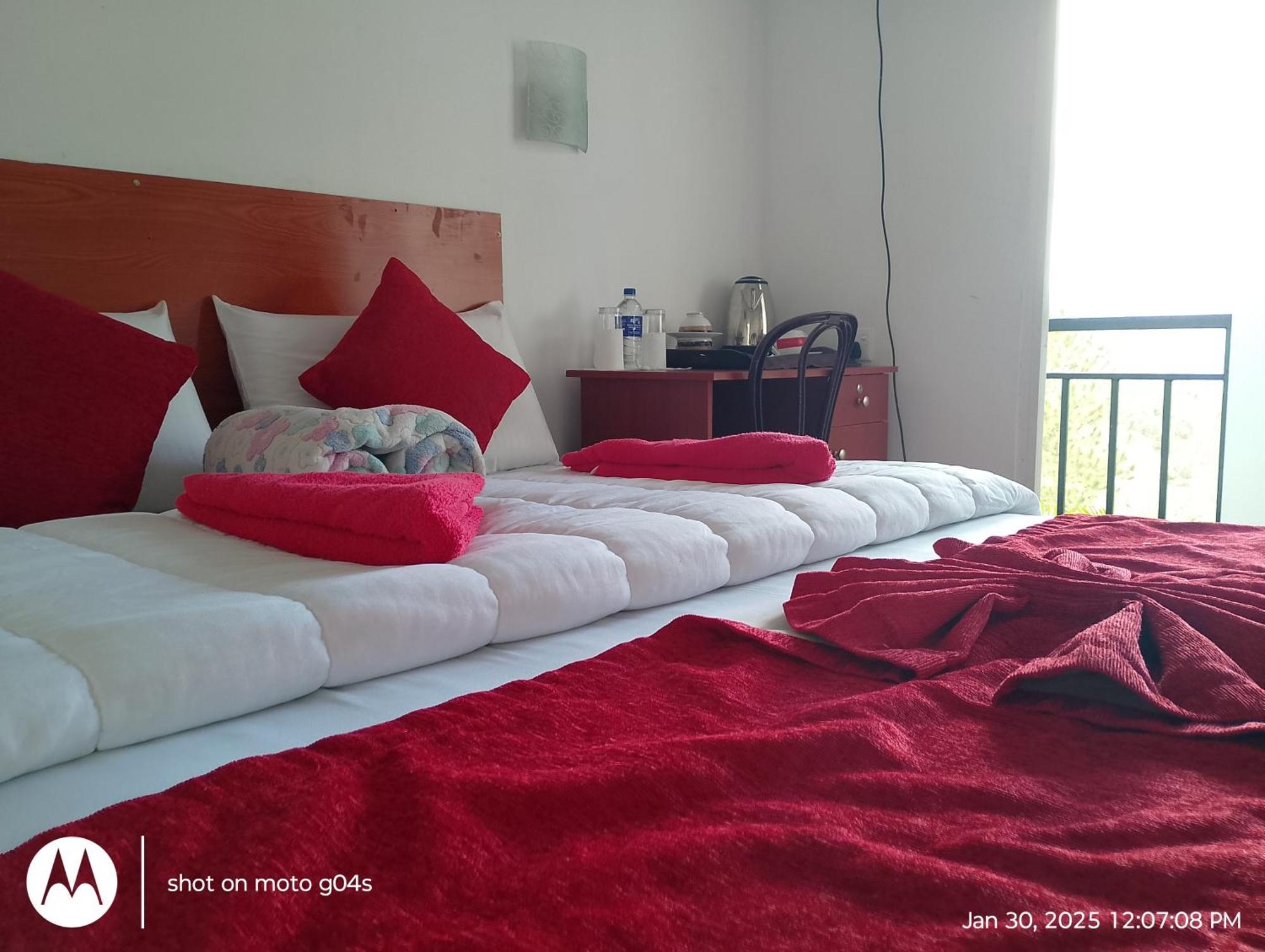 T-More Hotel & Hostel エッラ エクステリア 写真